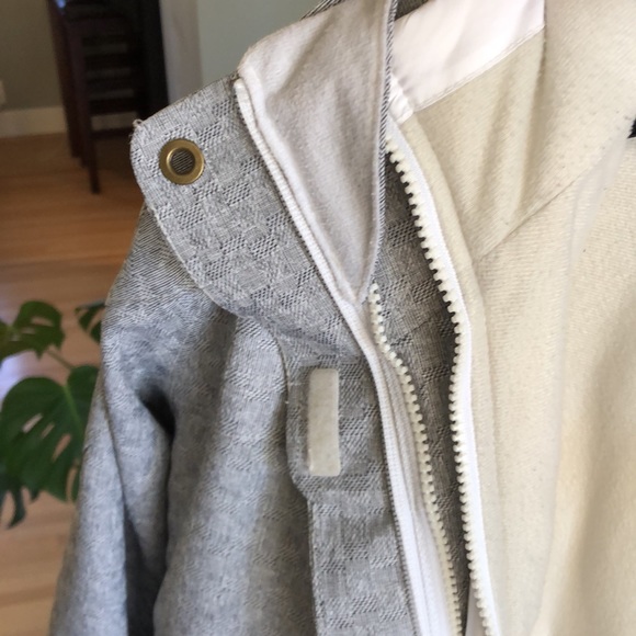 Columbia - S - Winter Ski Jacket - light puffy jacket with shell - Picture 2 of 15